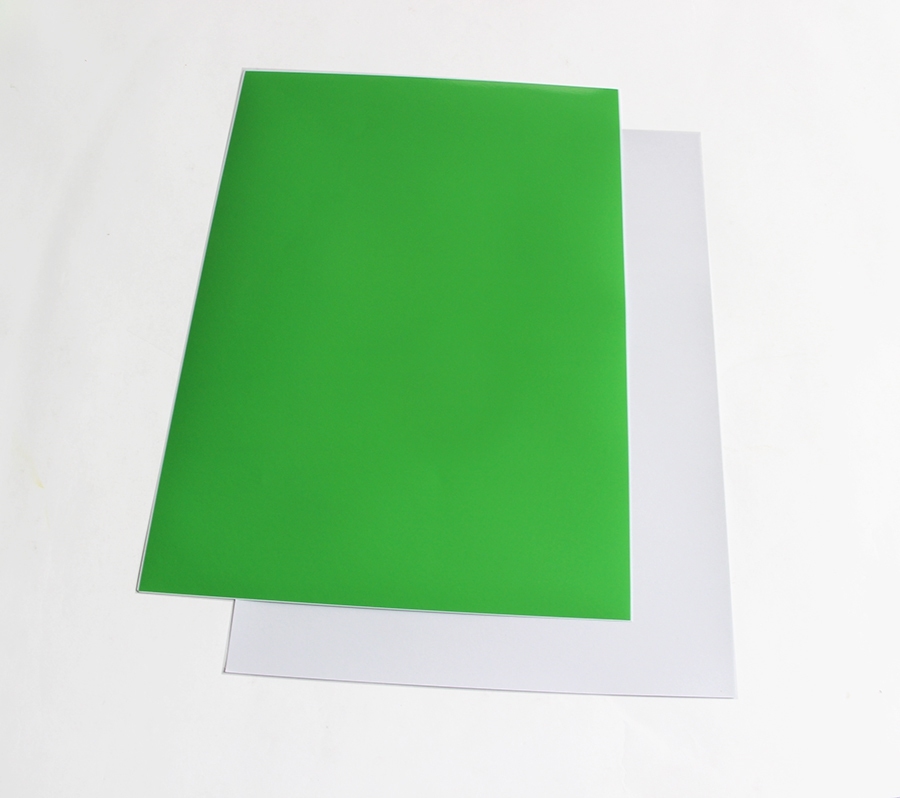 PVC Plastic Sticker Sticker size (Width x Length): 210 × 297 mm. (A4) The adhesive is sticky, firm, not peeling off, not easily torn. * Hints and precautions * Not compatible with laser printers and copiers.